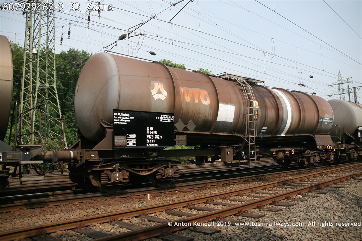 807929462-9_33_Zacns.jpg